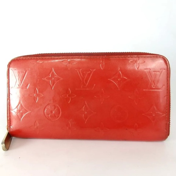 Authentic LOUIS VUITTON M91981 Vernis Zippy wallet purse leather[Used] - Picture 3 of 14